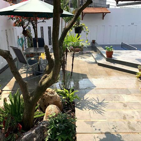 Villa Rumah Ibu Dago Бандунг Экстерьер фото