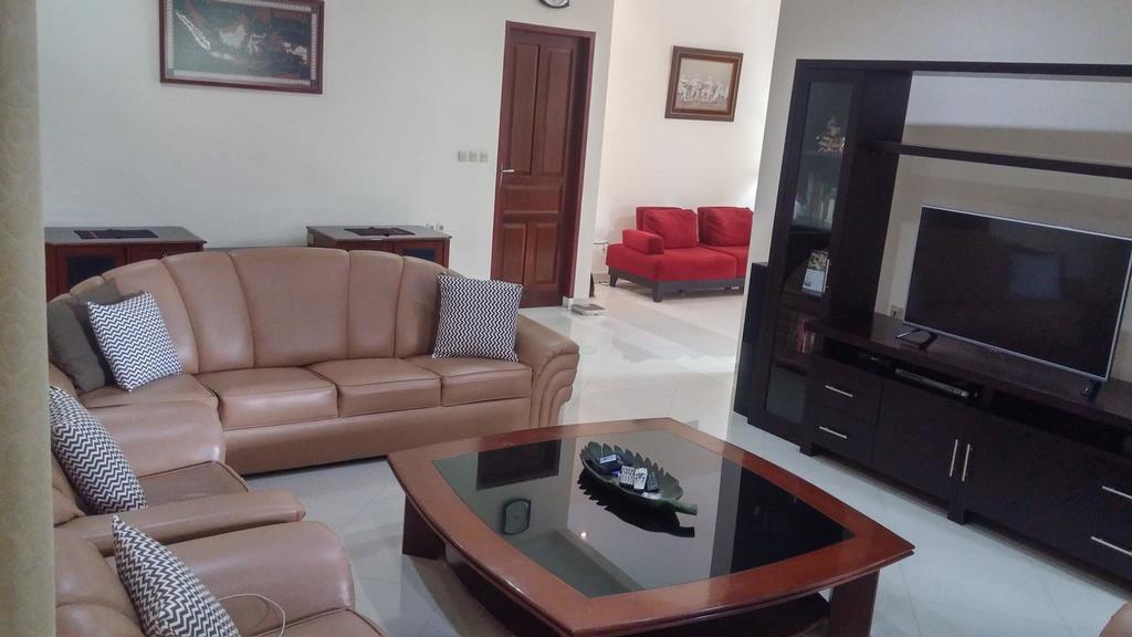 Villa Rumah Ibu Dago Бандунг Экстерьер фото
