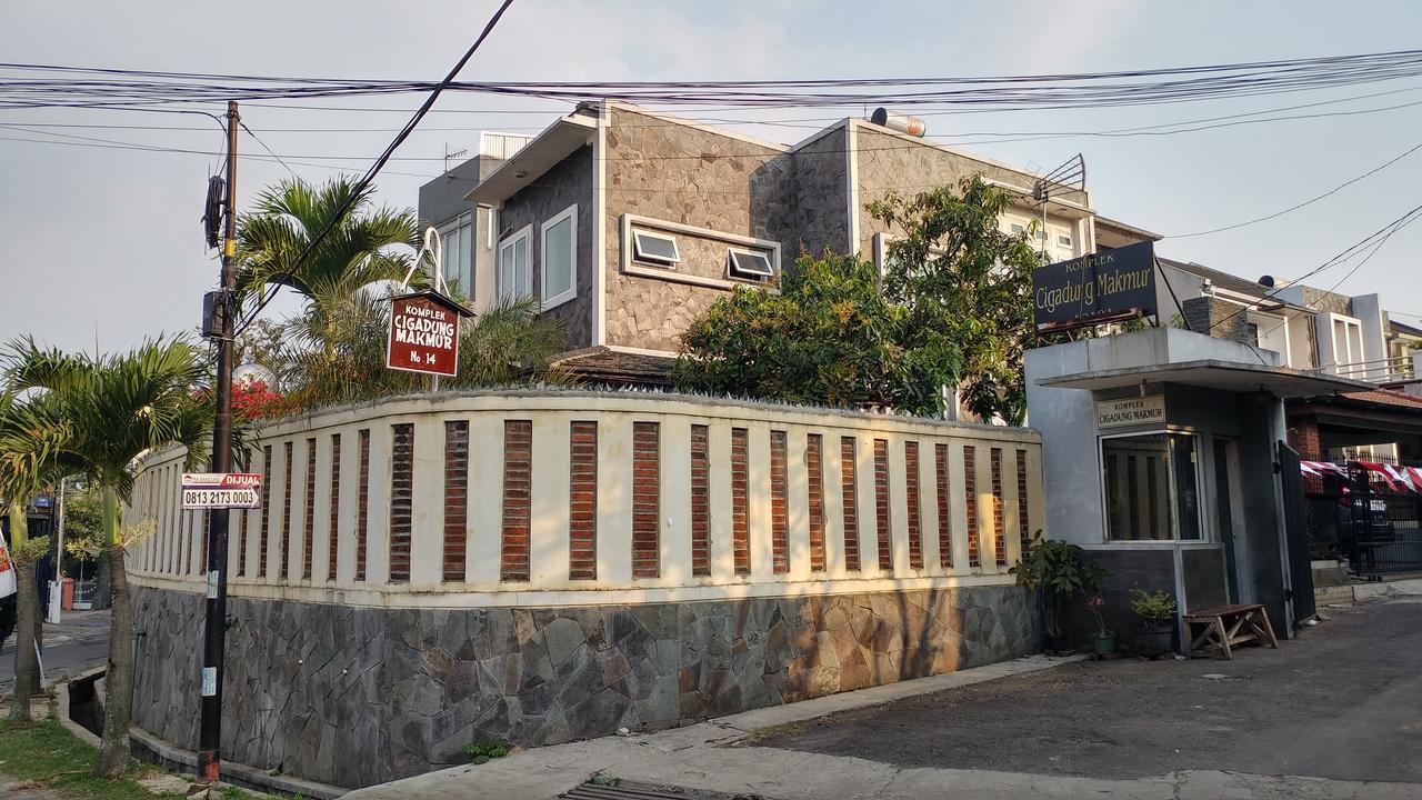 Villa Rumah Ibu Dago Бандунг Экстерьер фото