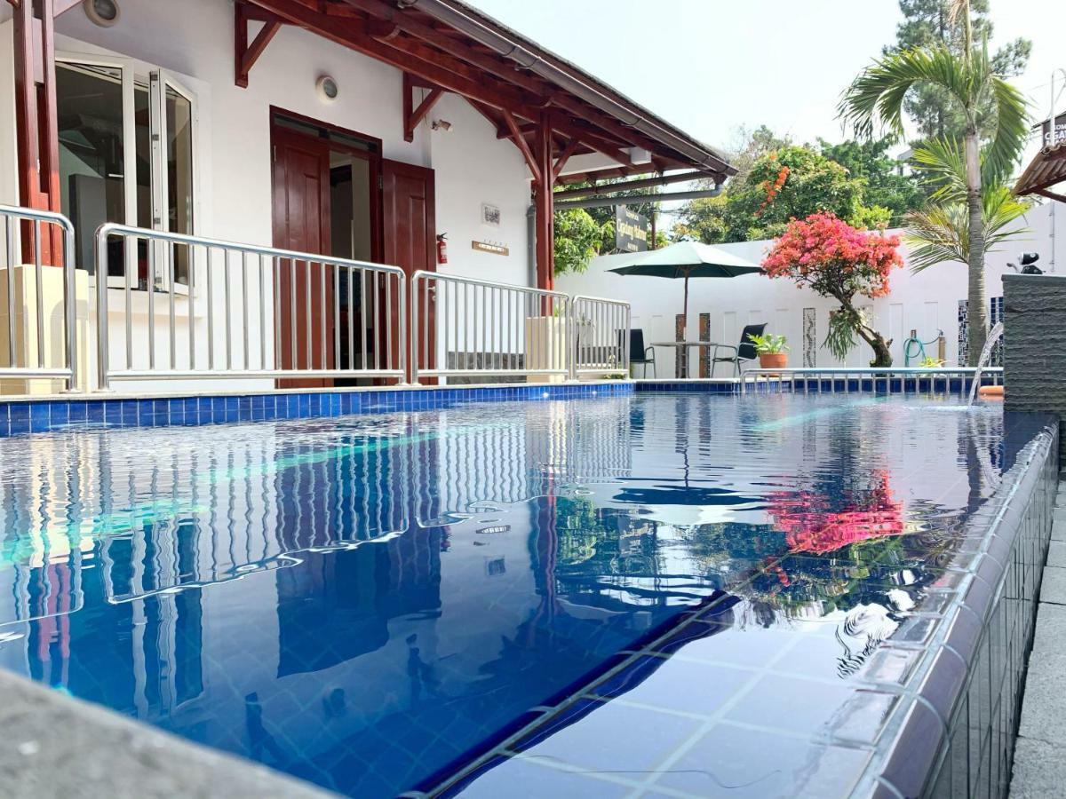 Villa Rumah Ibu Dago Бандунг Экстерьер фото
