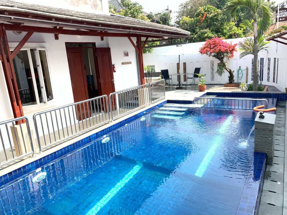 Villa Rumah Ibu Dago Бандунг Экстерьер фото